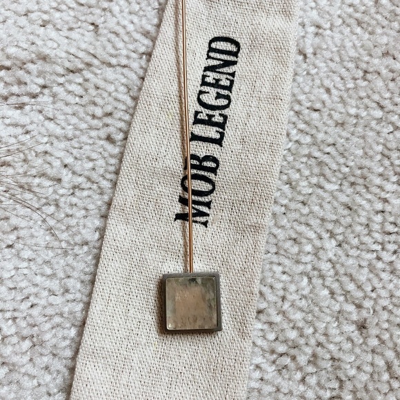 New Mob Legend single long earring - Picture 6 of 7